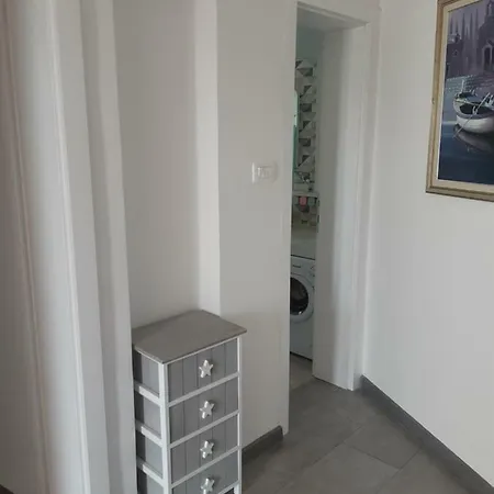 Nives Apartment *