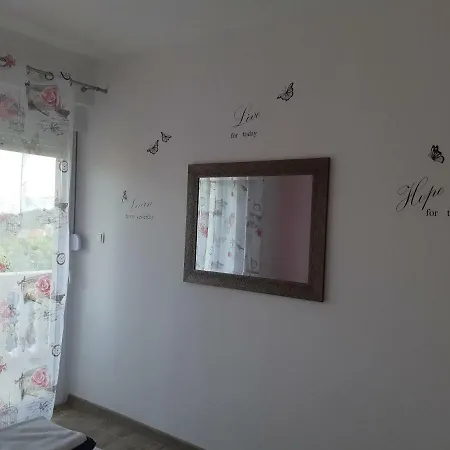 Apartment Nives *