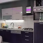 Nives * مالي لوشينغْ
