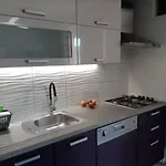 شقة Nives مالي لوشينغْ
