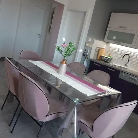 Apartment Nives *